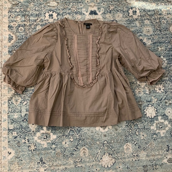 BCBGMaxAzria Tops - BCBG Max Azria beige tan 3/4 peplum top